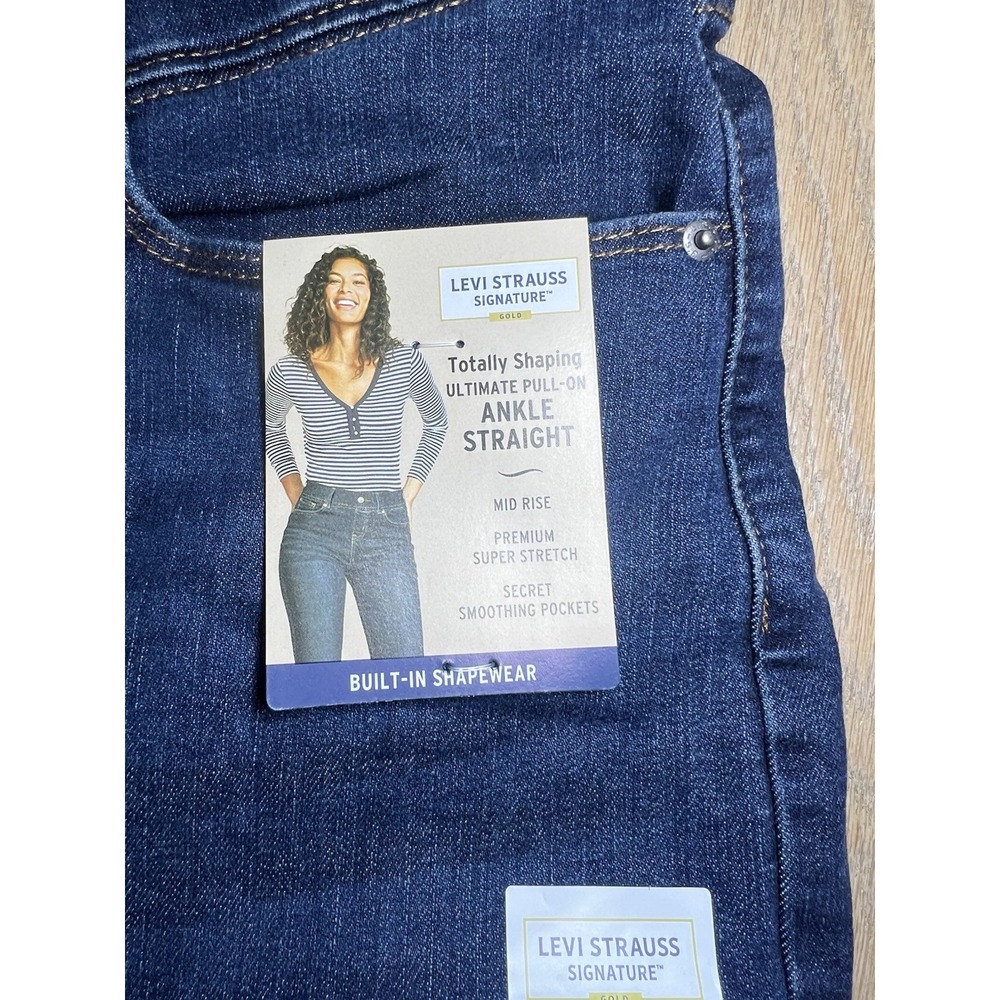 Levi Strauss Signature Women's Jeans Ultimate Pull-on Ankle Straight Size 18M - Picture 1 of 6
